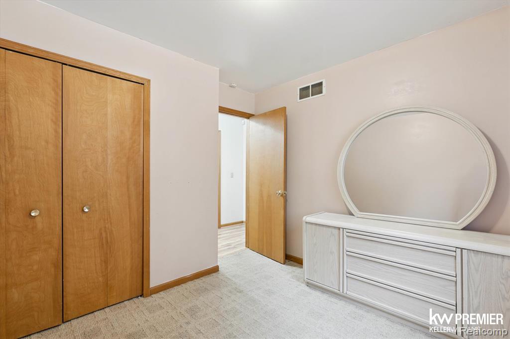 6421 Prairie Lawn Drive, Waterford, MI 48329 — Photo 21