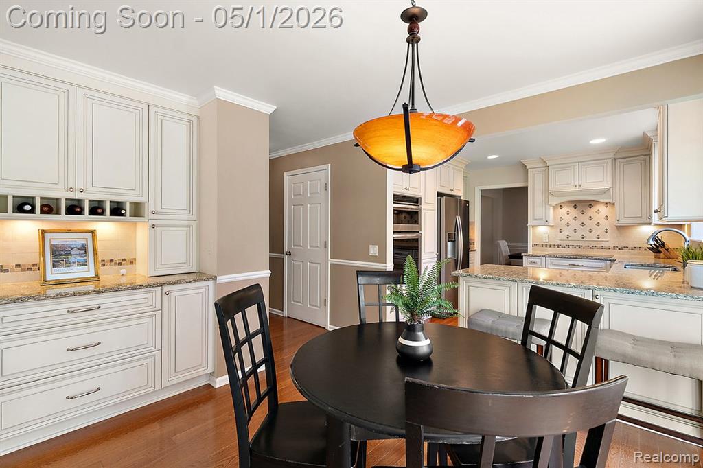 7280 Willow Oak Drive, West Bloomfield, MI 48324 — Photo 12