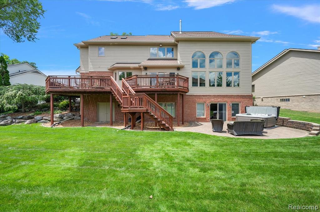 4417 Island View Drive, Waterford, MI 48328 — Photo 2