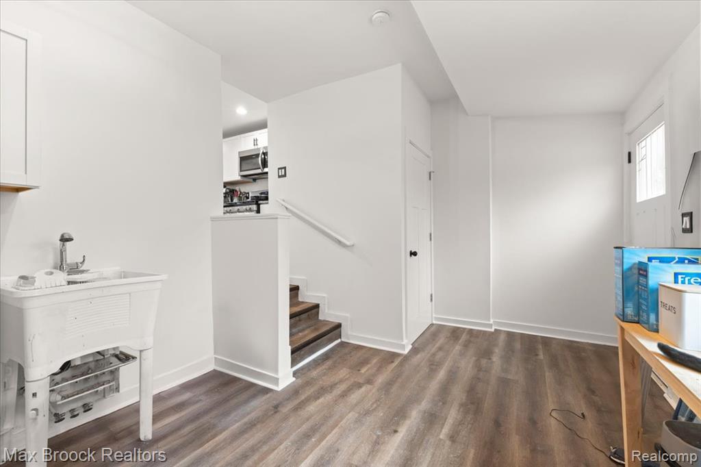 515 Clinton Street, Howell, MI 48843 — Photo 11