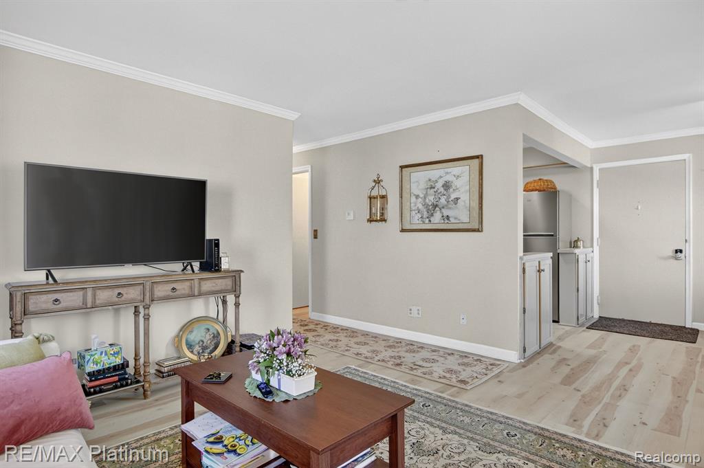 5946 Alan Drive, 47, Brighton, MI 48116 — Photo 8
