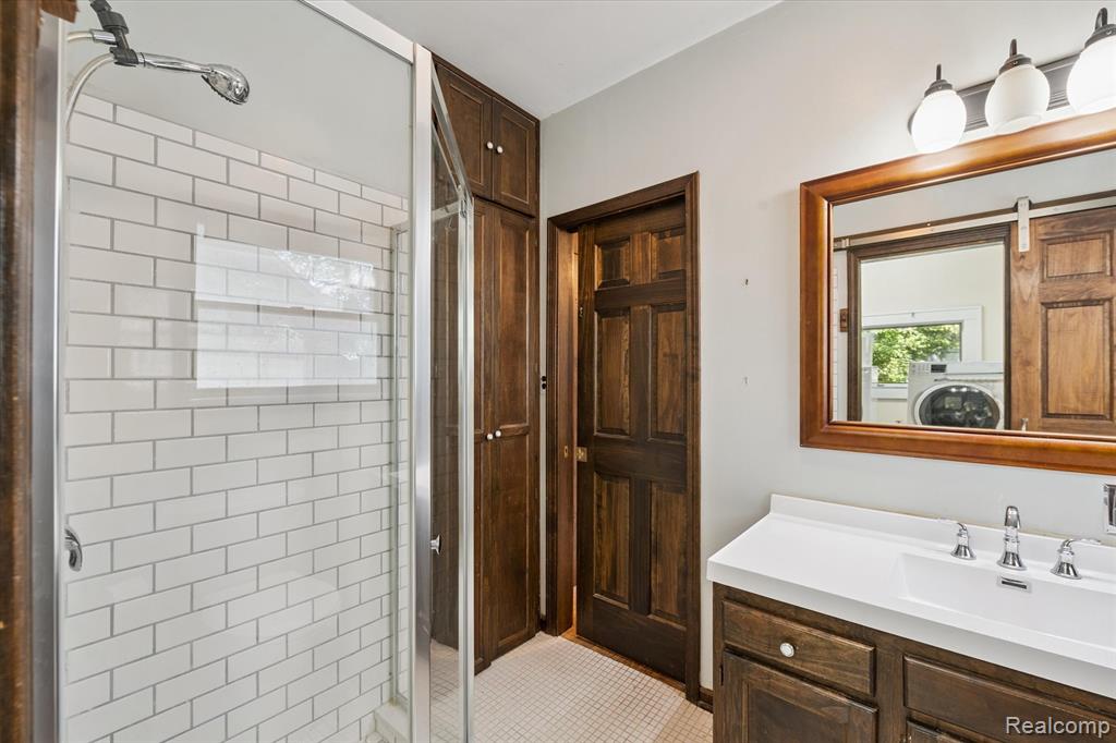303 Mechanic Street, Stockbridge, MI 49285 — Photo 14