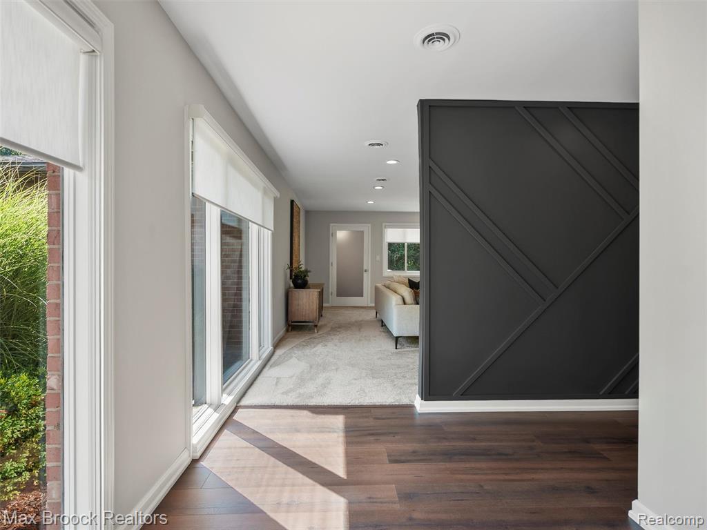 4740 Burnley Drive, Bloomfield Hills, MI 48304 — Photo 26