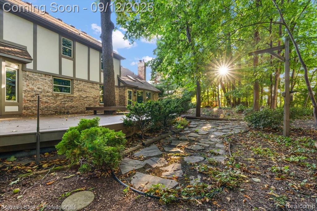 49238 Plum Tree Drive, Plymouth, MI 48170 — Photo 11