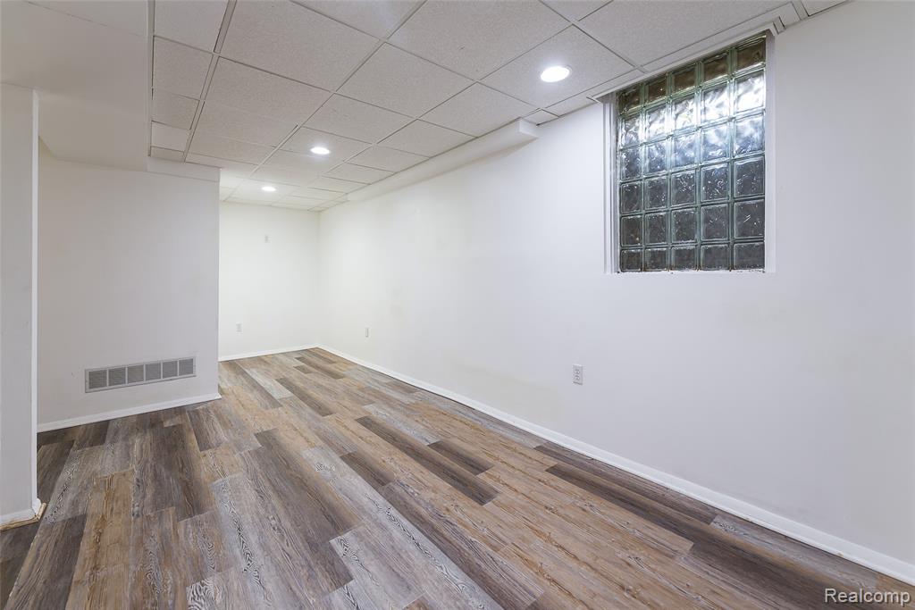 44877 Erin Drive, Plymouth, MI 48170 — Photo 27