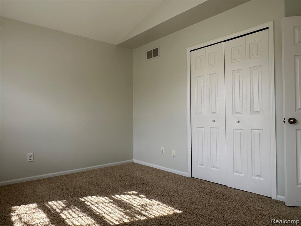 357 Victorian Court, Belleville, MI 48111 — Photo 19