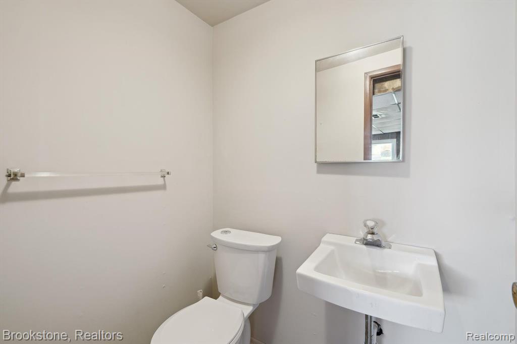 400 JOSLYN Avenue, Pontiac, MI 48342 — Photo 29