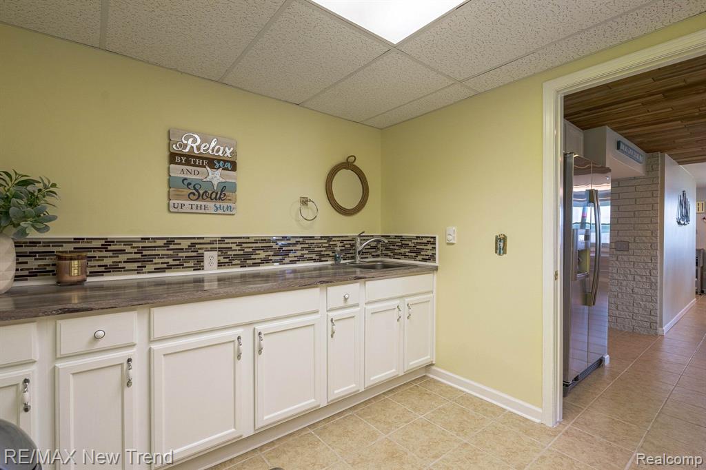 6768 HATCHERY Road, Waterford, MI 48327 — Photo 57