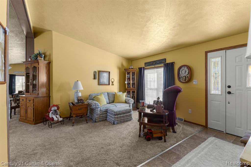 7455 Elliott Lane, Ypsilanti, MI 48197 — Photo 5