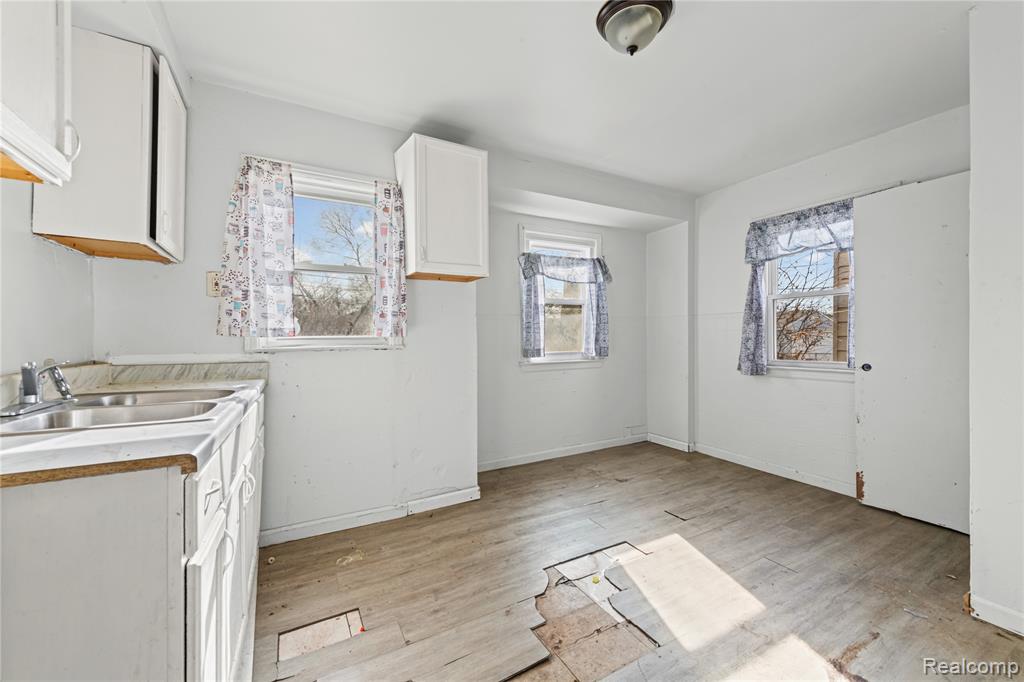 3027 Bassett Street, Detroit, MI 48217 — Photo 6