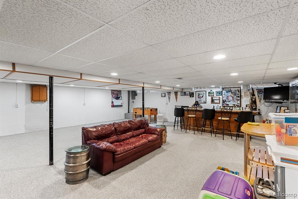 42917 Freeport Drive, Sterling Heights, MI 48313 — Photo 31