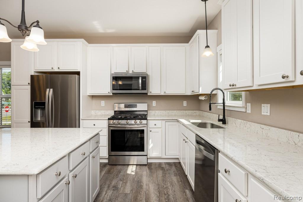 9261 Regency Boulevard, Pinckney, MI 48169 — Photo 16