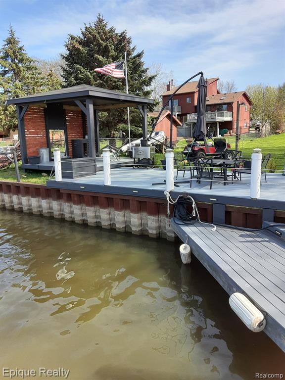 26925 S River Road, Macomb, MI