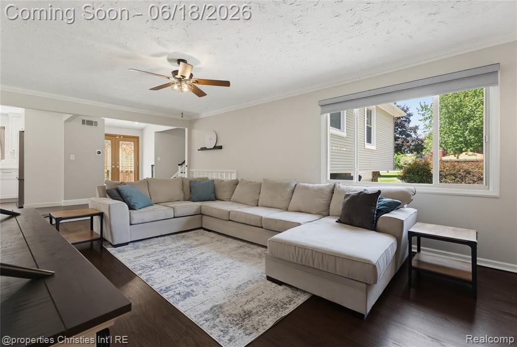 30130 Marimoor Street, Beverly Hills, MI 48025 — Photo 8