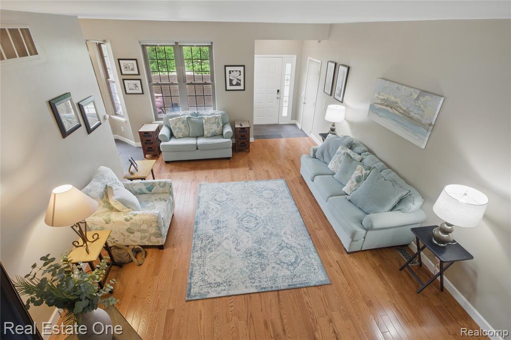 29494 BEAU Ridge, 2, Farmington Hills, MI 48331 — Photo 8