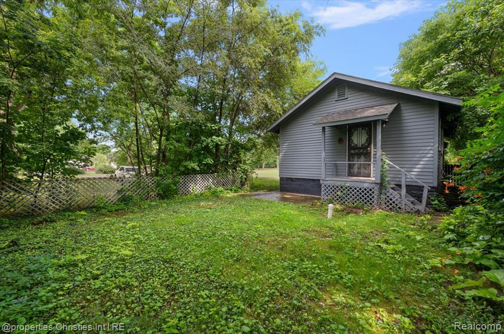 80 Michigan Avenue, Pontiac, MI 48342 — Photo 3