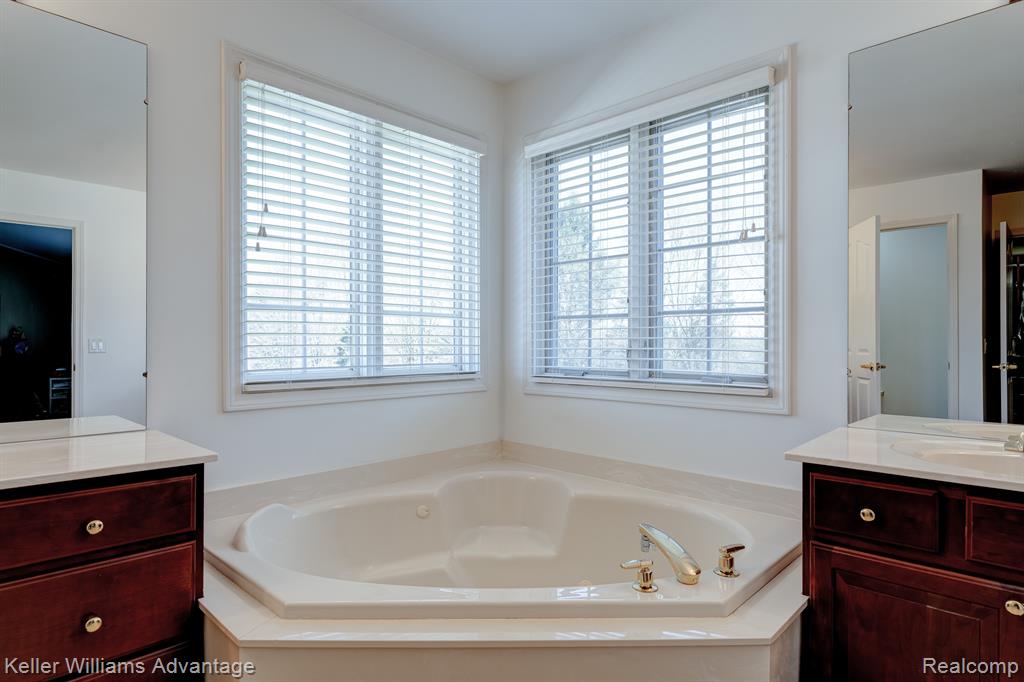 44499 White Pine Circle E, Northville, MI 48168 — Photo 36