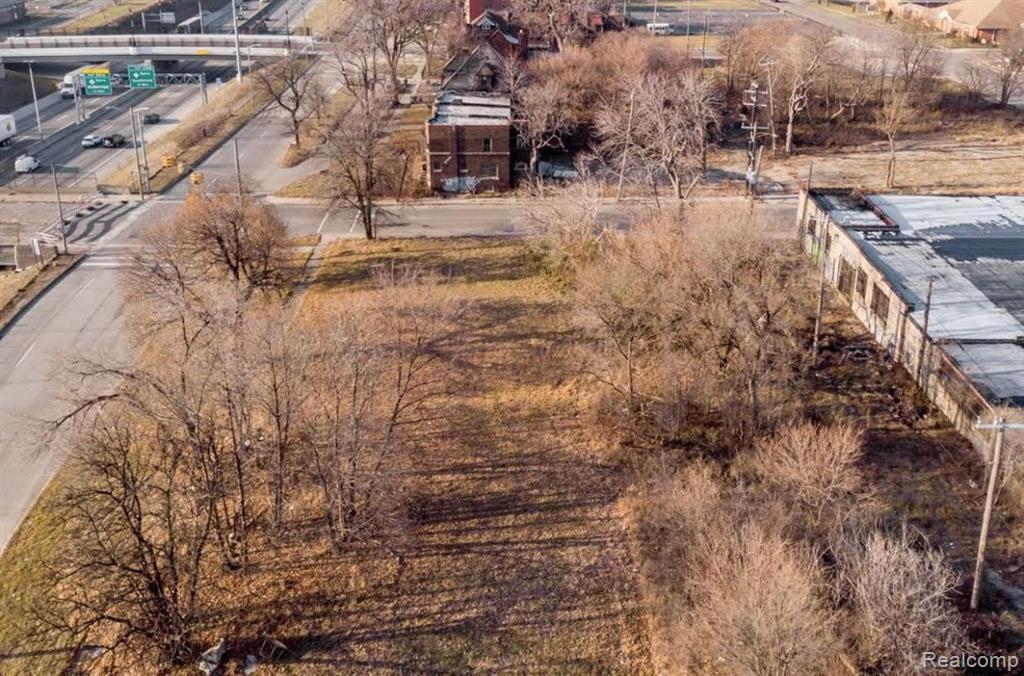 503 E EDSEL FORD, Detroit, MI 48202 — Photo 6