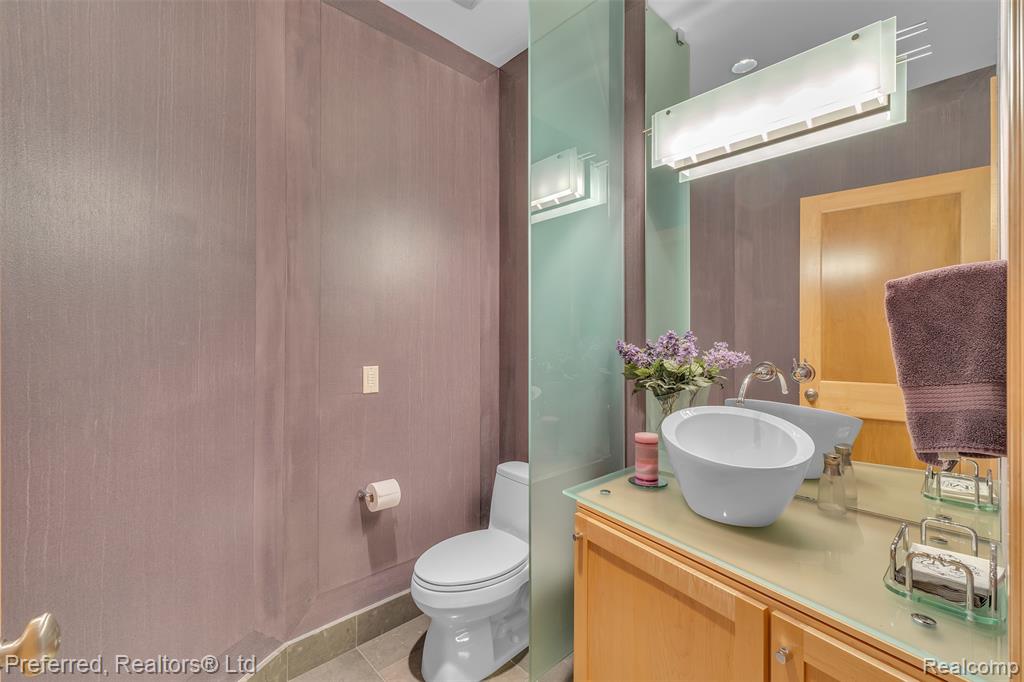 12196 Woodline Drive, Fenton, MI 48430 — Photo 37