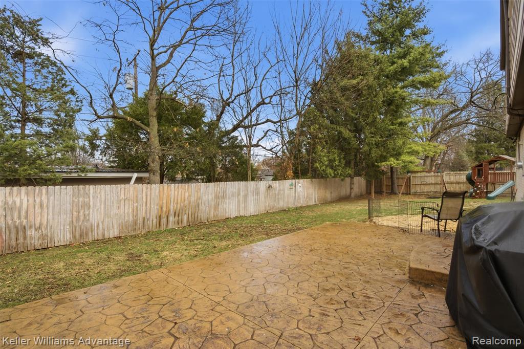 8610 Buffalo Drive, Commerce Twp, MI 48382 — Photo 43
