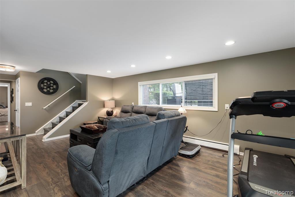 8950 Riverview, Pinckney, MI 48169 — Photo 31
