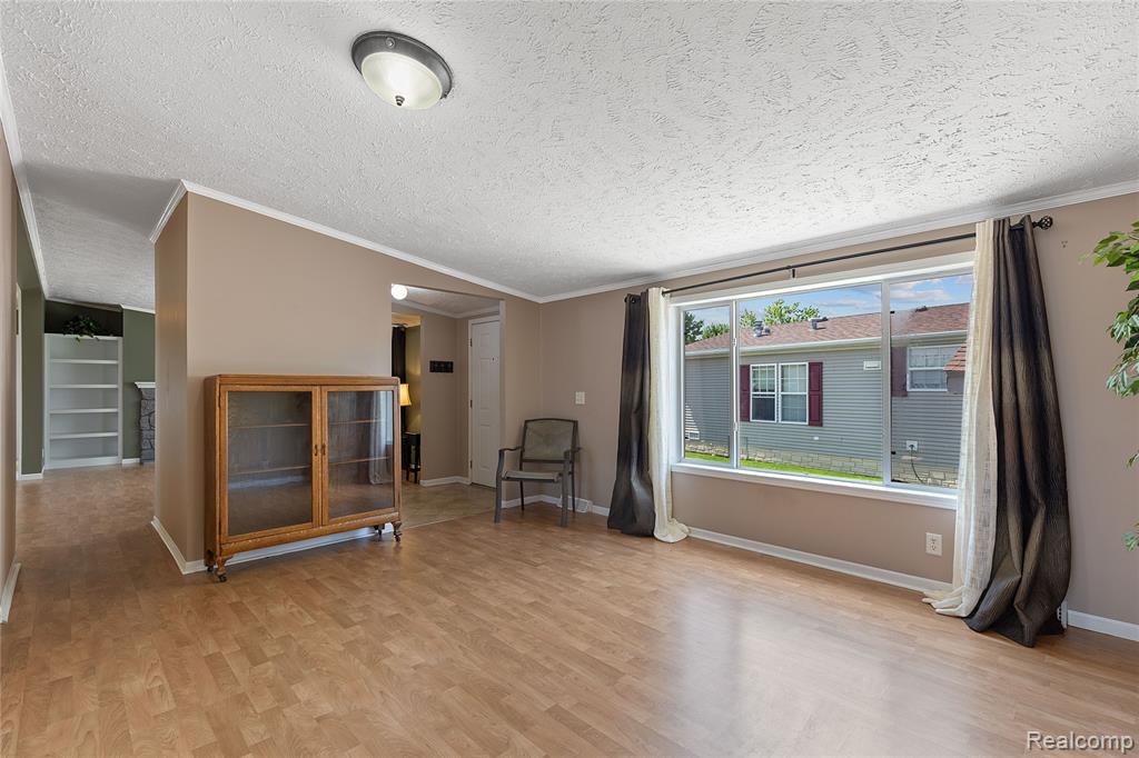 4472 Wynnwood Drive, Howell, MI 48843 — Photo 15
