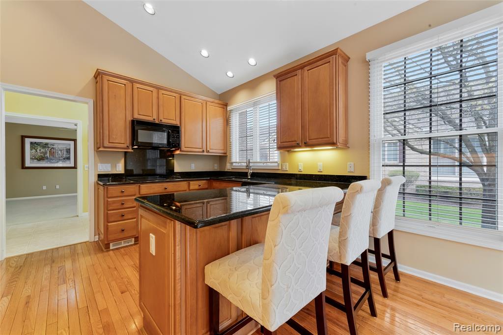 16680 Lyonhurst Circle, Northville, MI 48168 — Photo 8