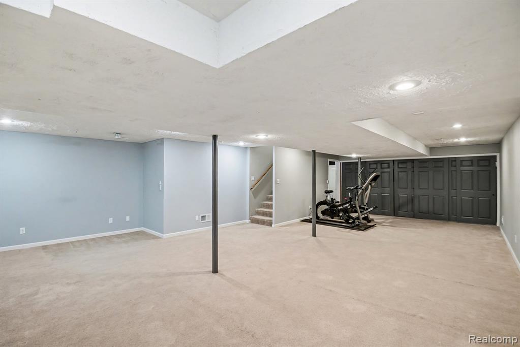 895 Orion Road, Lake Orion, MI 48362 — Photo 21