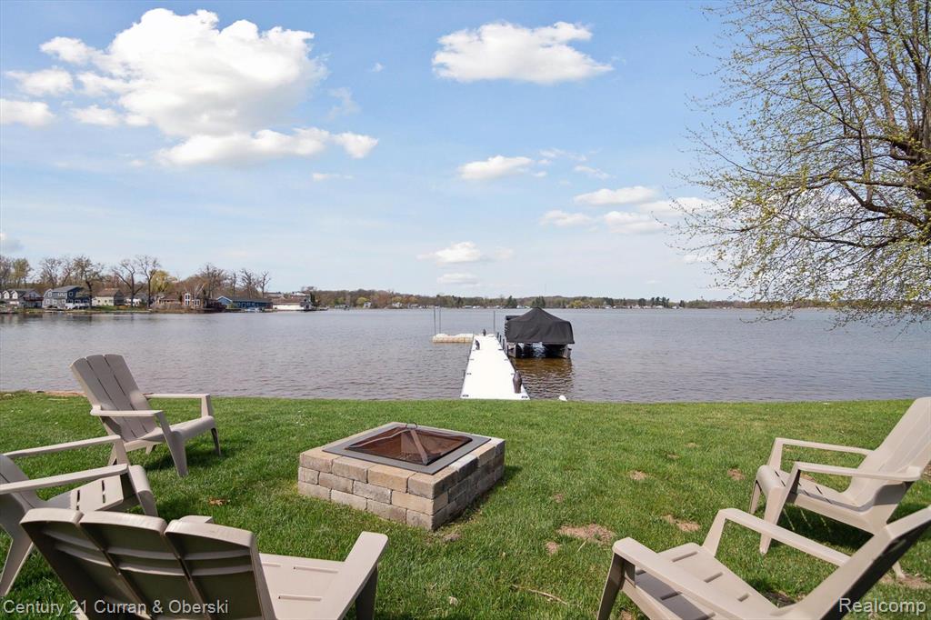 421 EDGEWOOD Drive, Jackson, MI 49201 — Photo 35