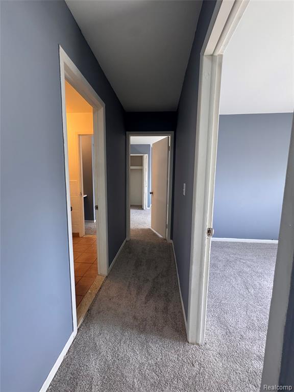 8557 Winchester Drive, Sterling Heights, MI 48313 — Photo 12