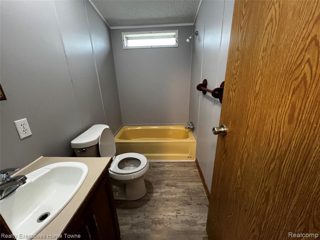 7136 Mapleview Circle W, 65, Brown, MI 48416 — Photo 12