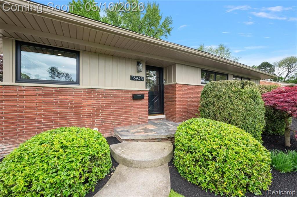 16933 Lauderdale Avenue, Beverly Hills, MI 48025 — Photo 50