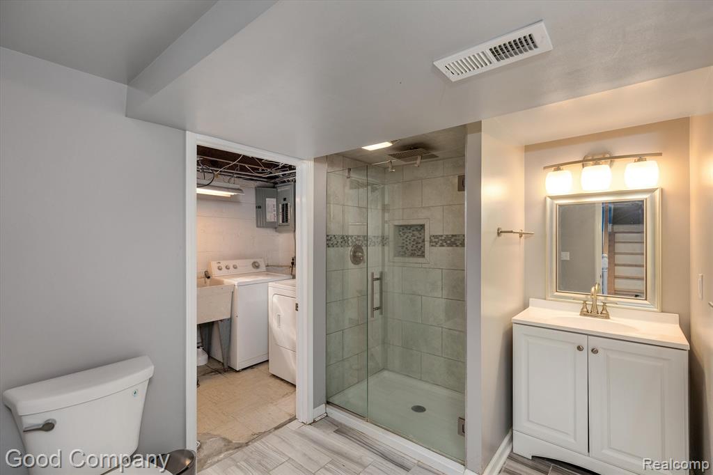 396 UNIVERSITY Street, Ferndale, MI 48220 — Photo 22
