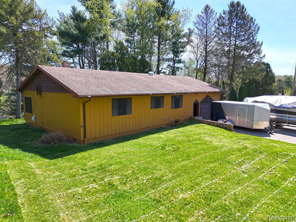 11575 Us Highway 31, Berrien Springs, MI 49103 — Photo 33