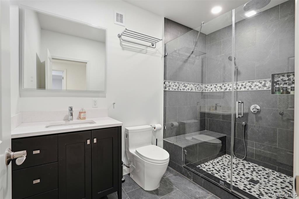 345 Dalebrook Lane, Bloomfield Hills, MI 48301 — Photo 51