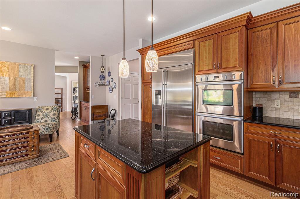 7643 MISTWOOD Drive, White Lake, MI 48383 — Photo 27