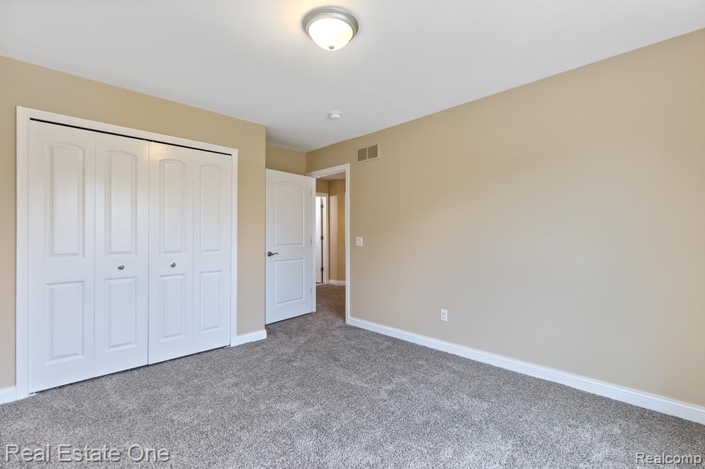 68 Biltmore Drive, Troy, MI 48084 — Photo 34