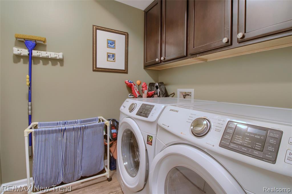 44509 Ellery Lane, Novi, MI 48377 — Photo 17