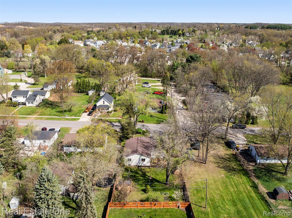 642 E HAMBURG Street, Pinckney, MI 48169 — Photo 23