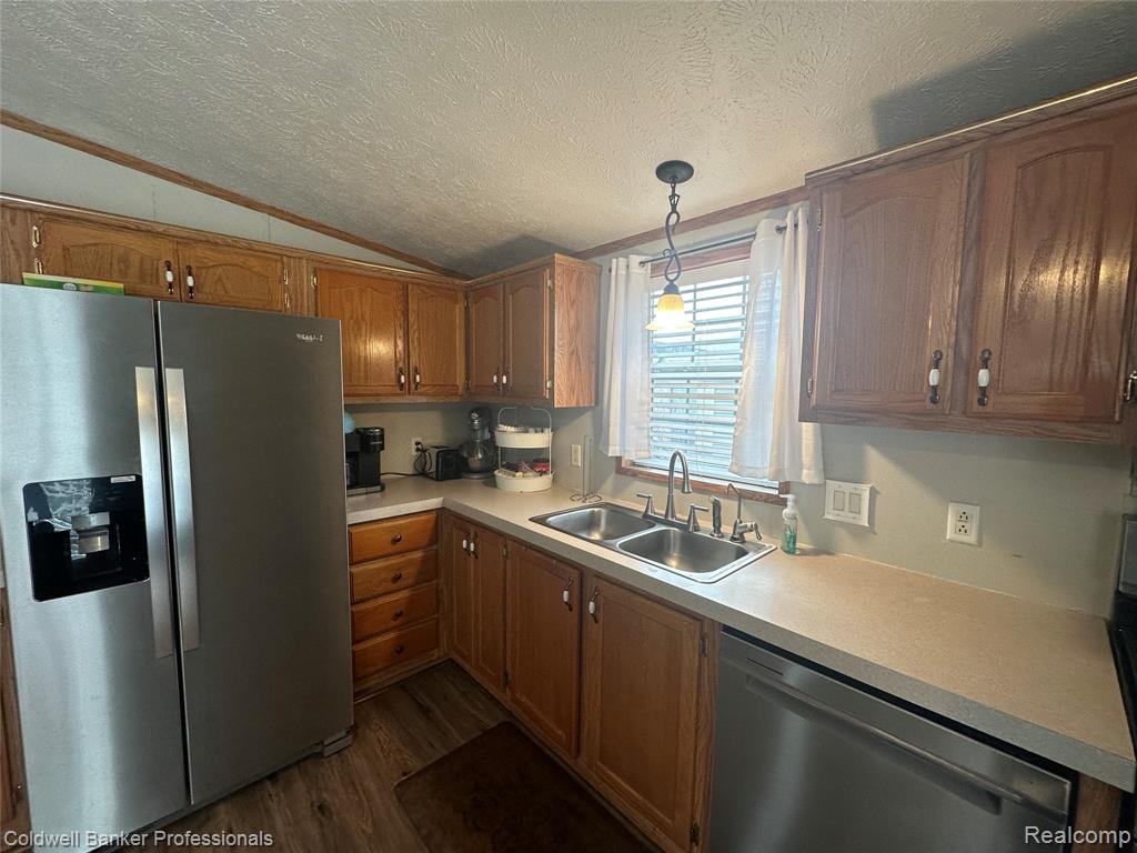 94 Twin Oaks Drive, Lapeer, MI 48446 — Photo 18