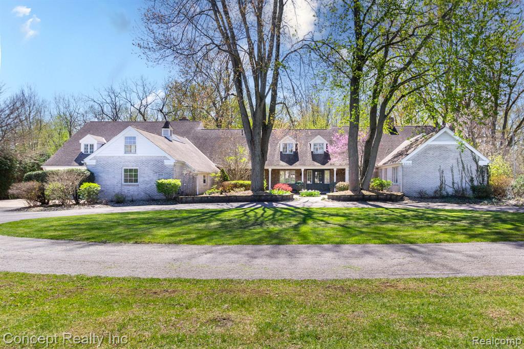3215 Edgevale Drive, Lambertville, MI 48144