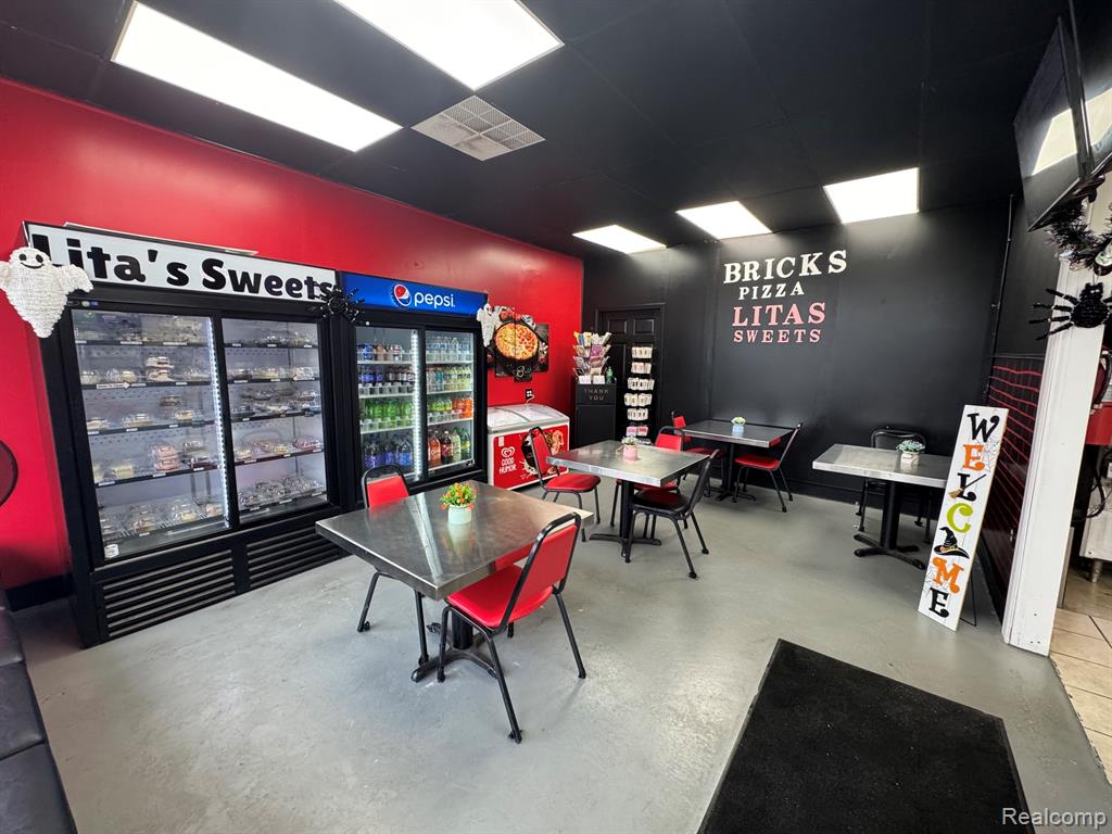 13497 Trotters Lane E 10 Mile Road, Eastpointe, MI 48021