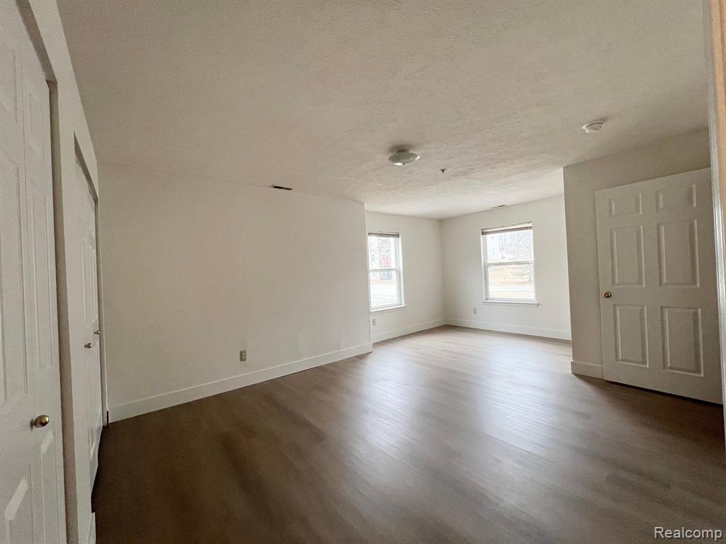 1336 HEATHERWOOD Lane, Ann Arbor, MI 48108 — Photo 8