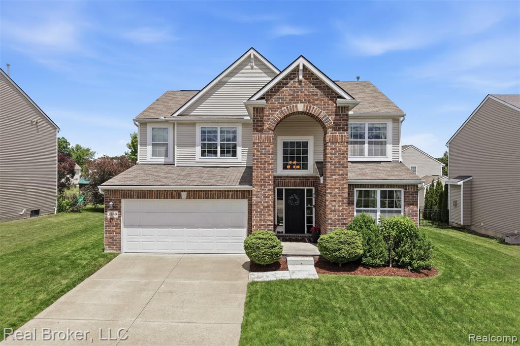 3849 Silver Charm Lane, Howell, MI 48843