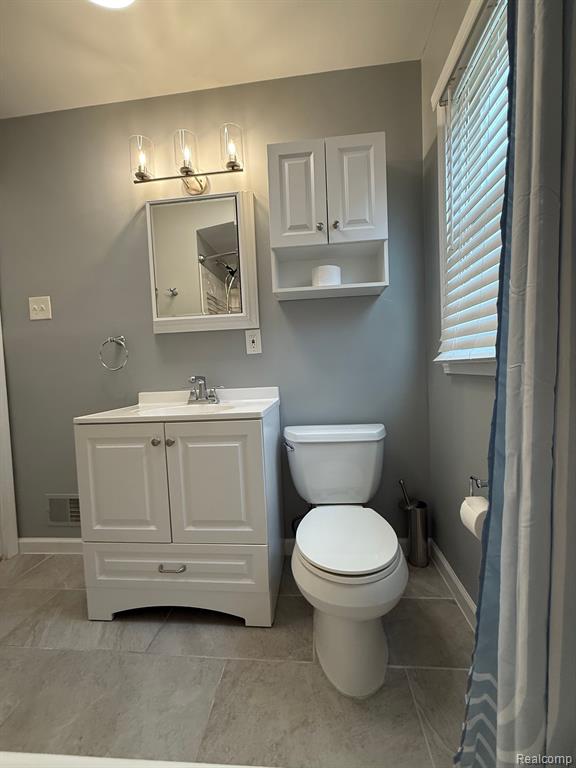800 CAMBRIDGE Road, Berkley, MI 48072 — Photo 22
