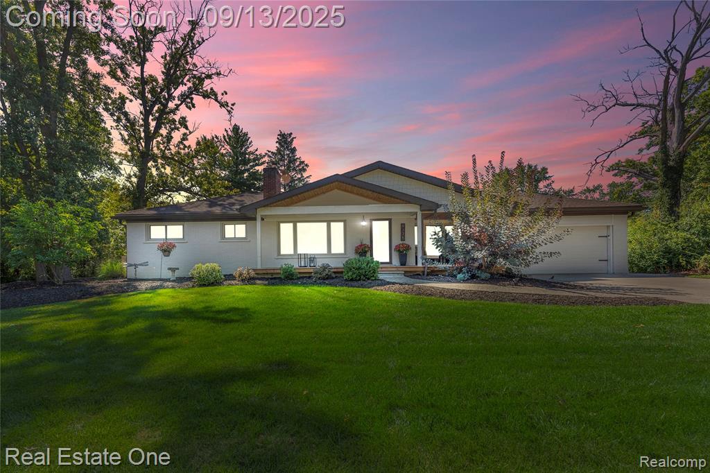 9175 Byromar Lane, Grosse Ile, MI 48138 — front exterior