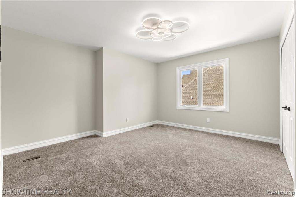 53650 Cherrywood Drive, Shelby Twp, MI 48315 — Photo 44