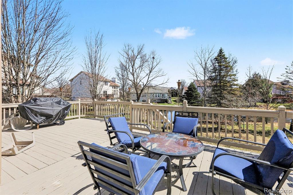 13805 Pond Bluff Drive, Van Buren, MI 48111 — Photo 23