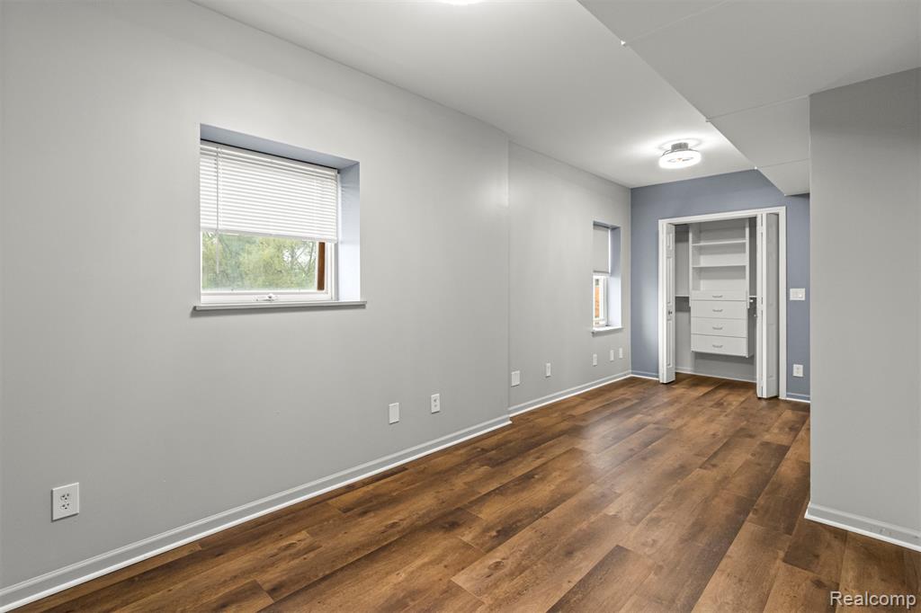 5920 Chase Road, Dearborn, MI 48126 — Photo 15