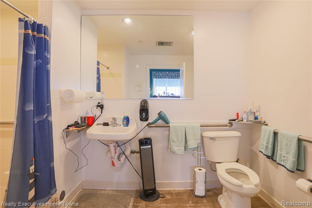 9334 River Road, Algonac, MI, 48001